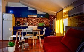 Tailor House - Old Town Bucharest Penthouse